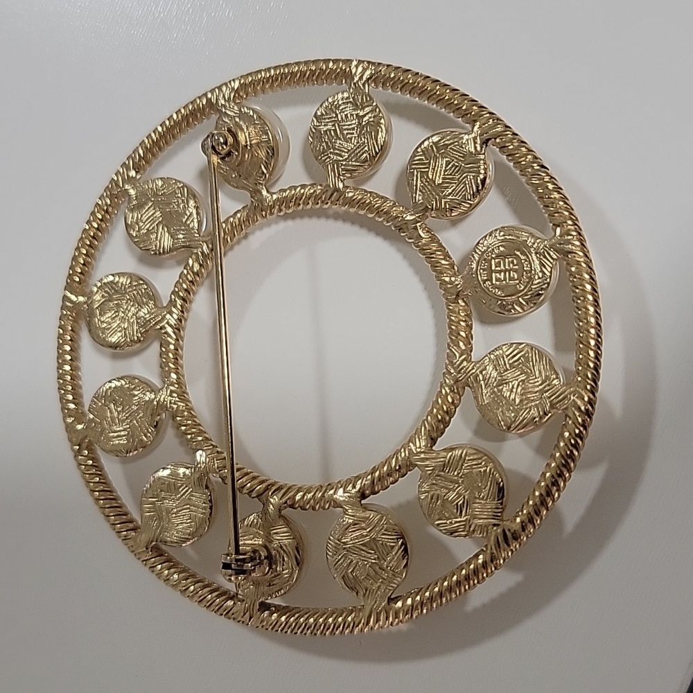 Authentic Excellent Condition Givenchy Pearl Gold… - image 5